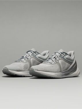 Like new Lululemon Blissfeel Women’s Running Shoe